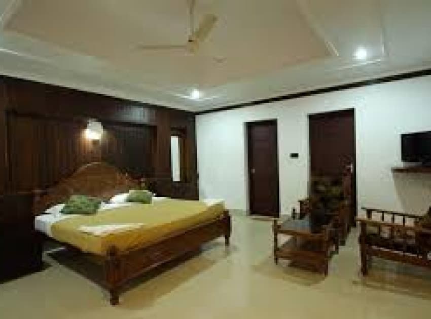 Book Standard Non AC room in Varkala
