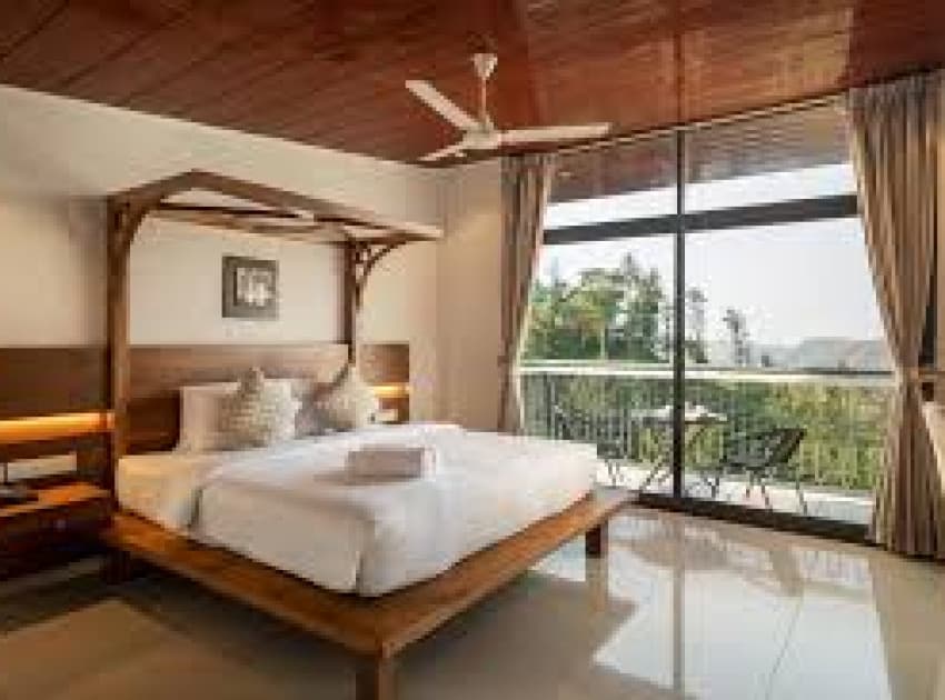 Book Standard Room Large (Ac) room in Vagamon