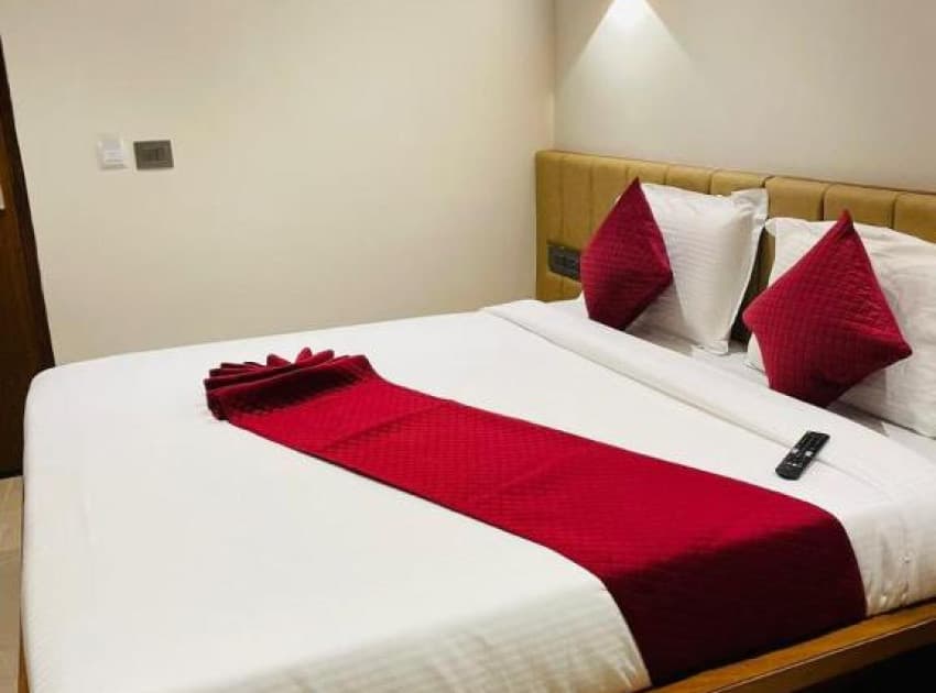 Book Deluxe Double Room room in Mysore