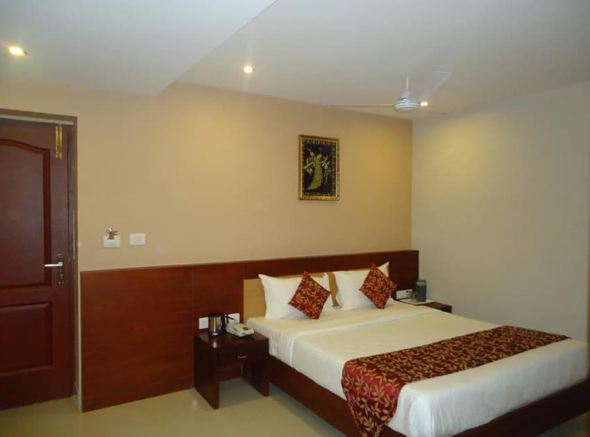 Book Deluxe Double or Twin Room room in Pondicherry