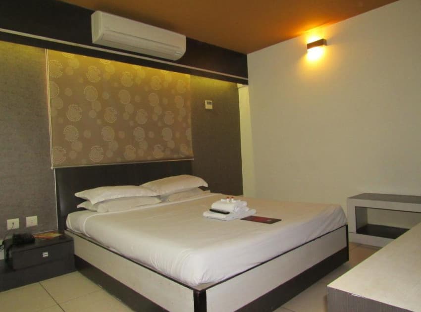 Book Junior Suite room in Pondicherry