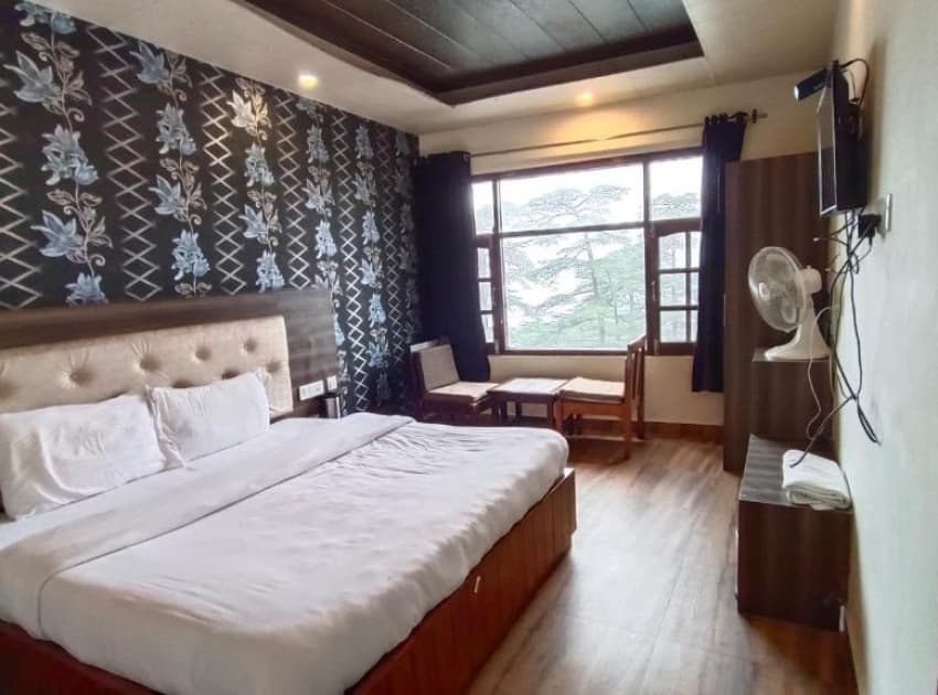 Book King Room with Mountain View room in Shimla