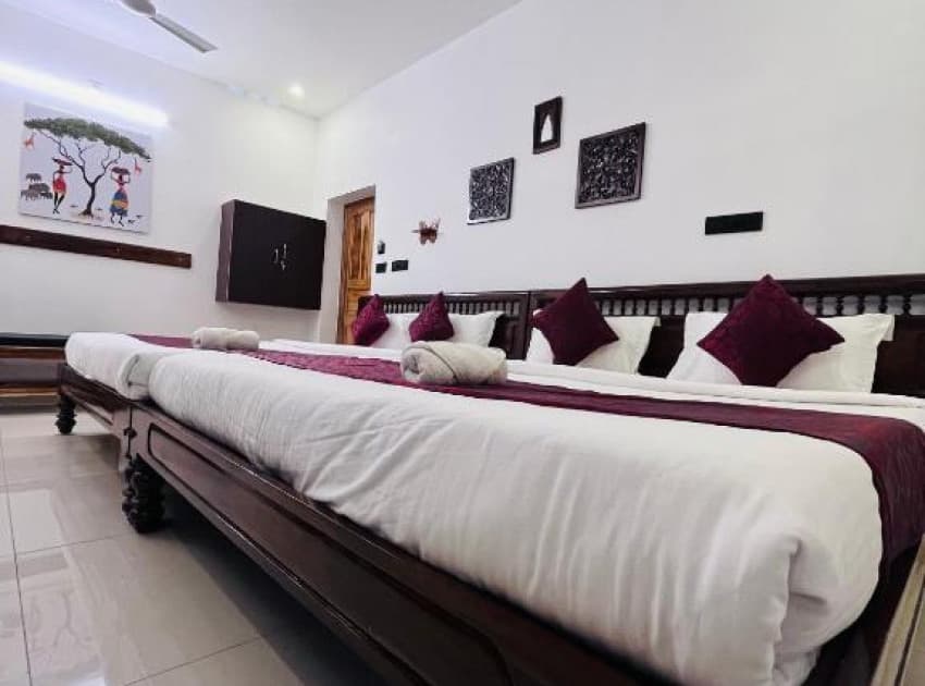 Book Family Suite with Balcony room in Pondicherry