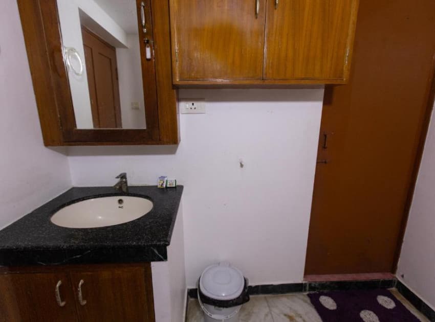 Book Deluxe Room room in Pondicherry