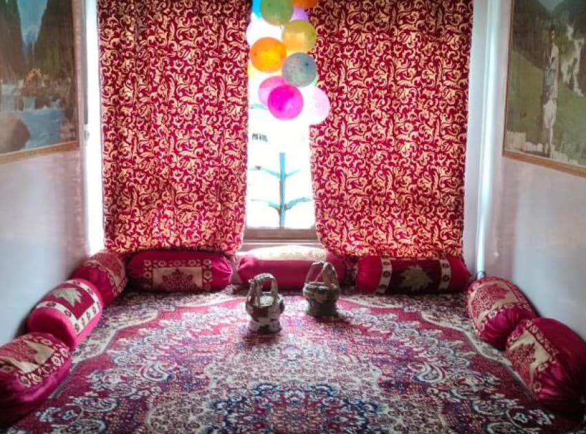 Book Deluxe Double Room room in Jammu & Kashmir