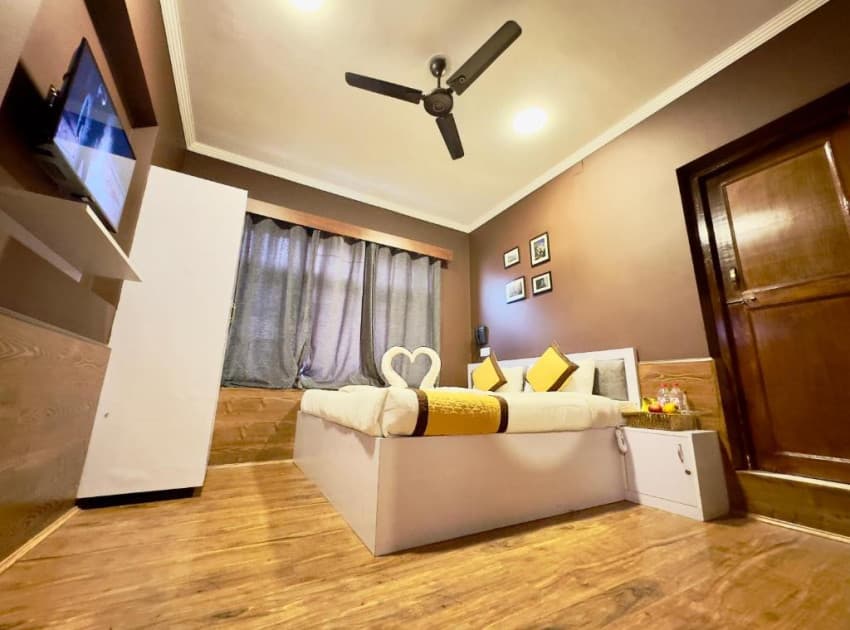 Book Super Deluxe Room room in Jammu & Kashmir