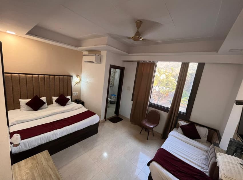 Book Family Room room in Jammu & Kashmir