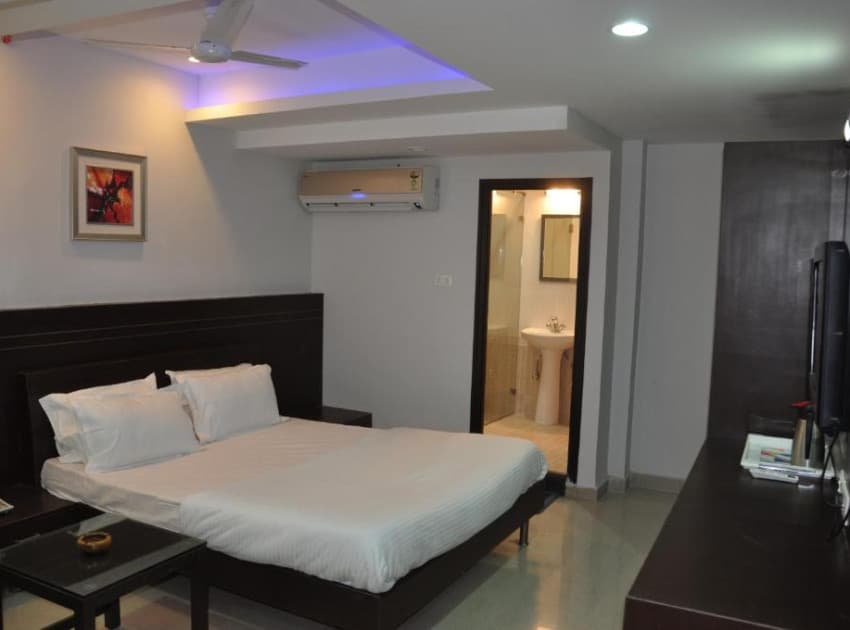 Book Executive Double Room room in Hyderabad