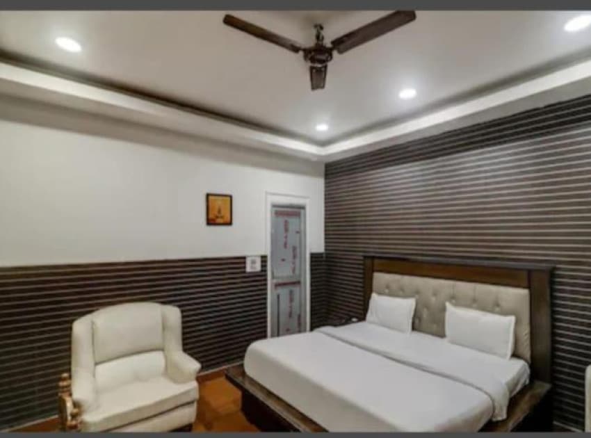 Book Standard Double Room room in Chandigarh