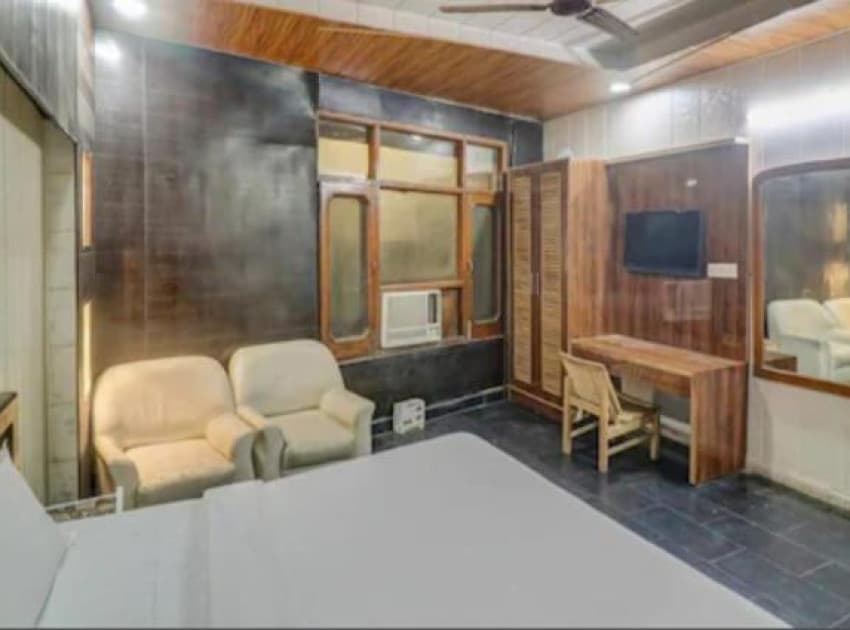 Book Deluxe Double Room room in Chandigarh