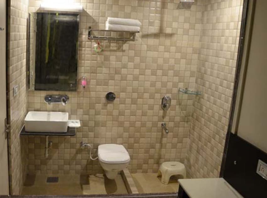 Book Super Deluxe Double  Room room in Chandigarh