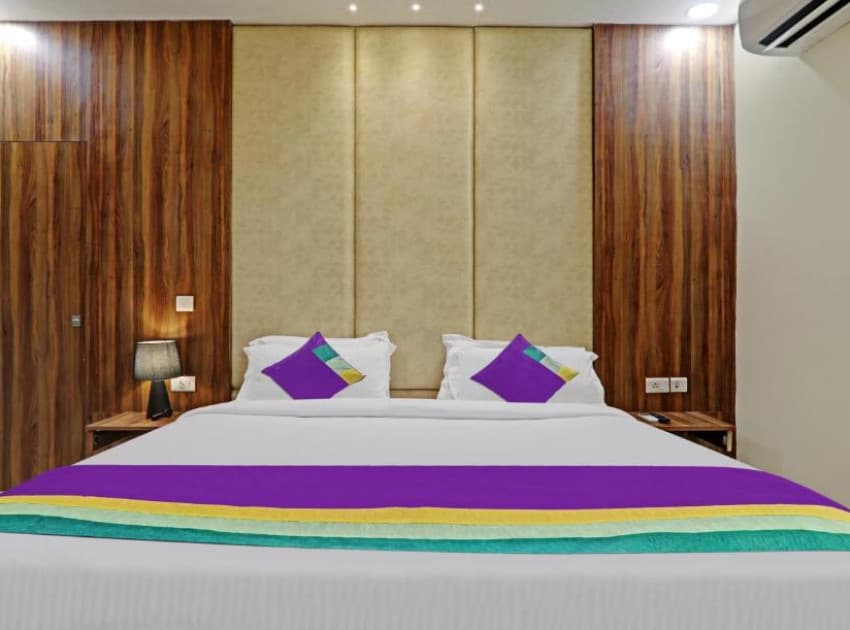 Book Superior Family Room room in Agra