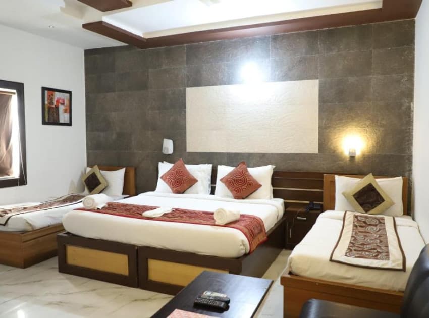 Book Family Four Bed room room in Agra