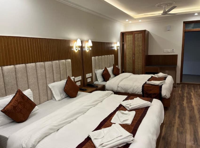 Book Deluxe (Double/Twin Bed) Room room in Leh Ladakh