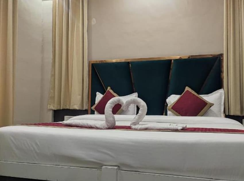 Book Double Room room in Dalhousie