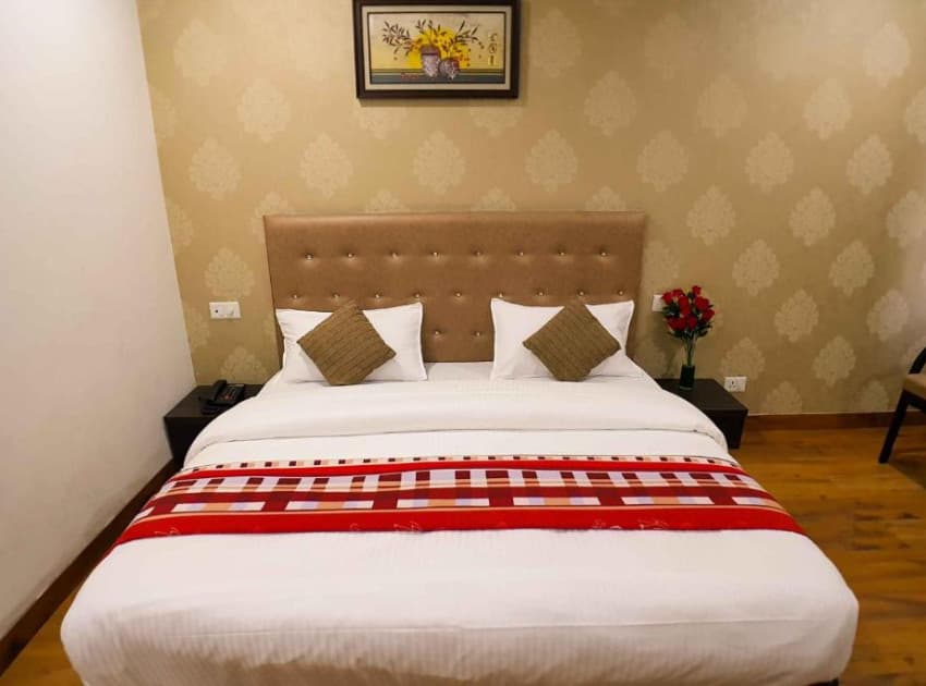 Book Premium Room room in Dalhousie