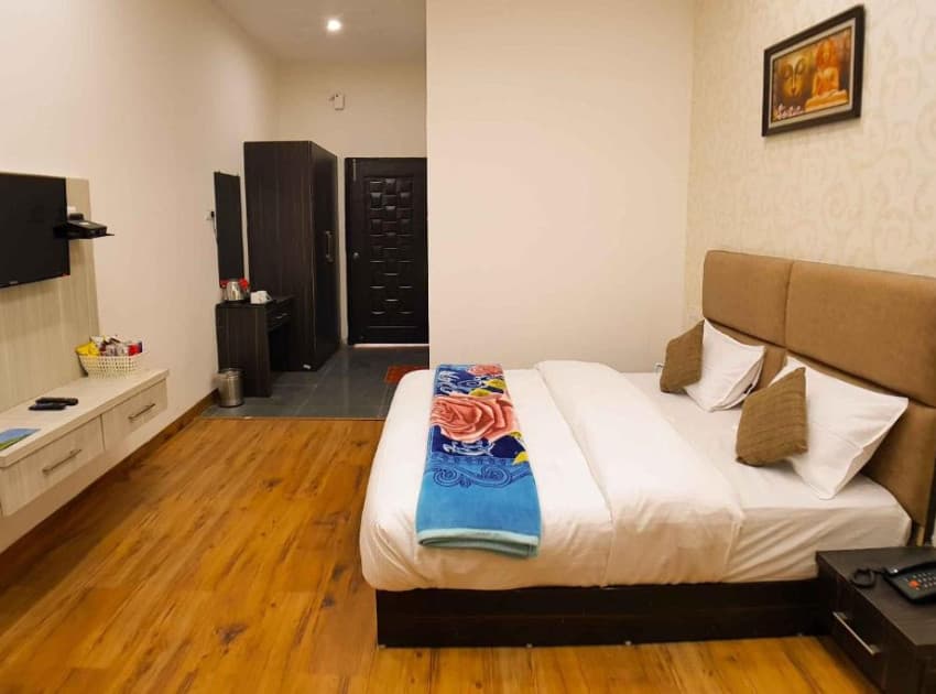 Book Premium Room room in Dalhousie