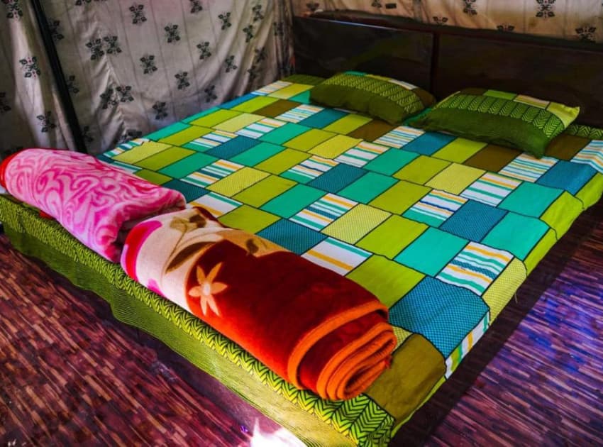 Book Quad Sharing room in Kasol