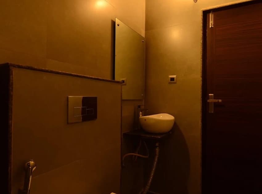 Book Suite Room with Balcony room in Jaipur