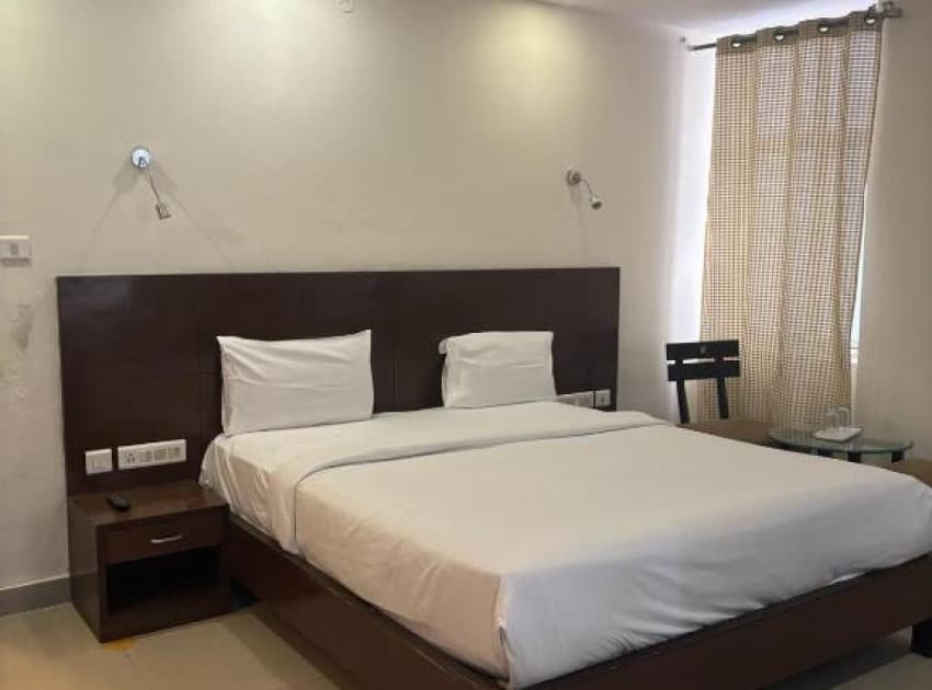 Book Deluxe Double Room room in Jaipur