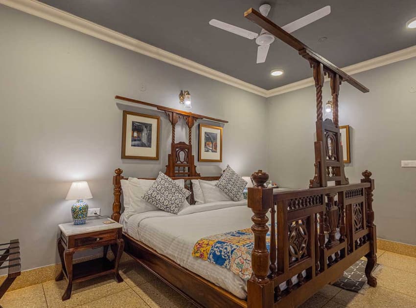 Book Premium Room room in Jaipur