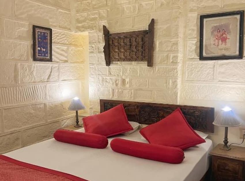 Book Single Room with Private Bathroom room in Jodhpur