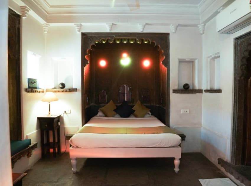Book Junior Suite room in Udaipur