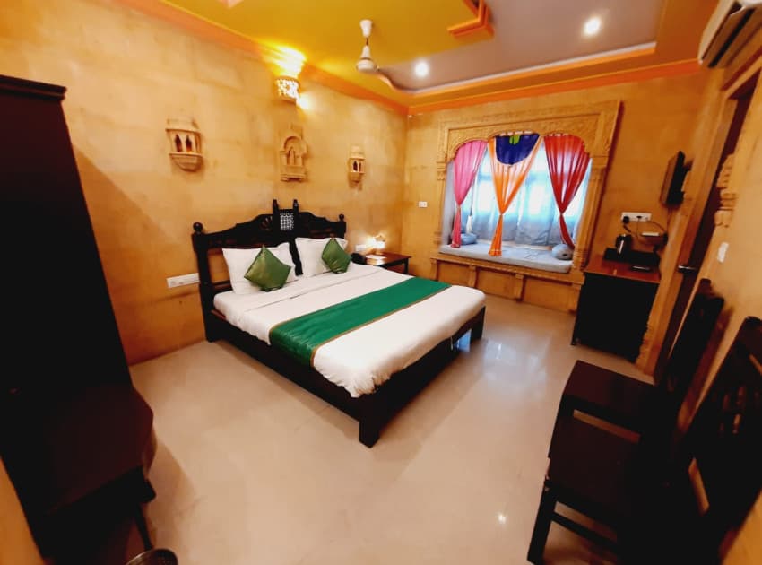 Book DELUXE ROOM room in Jaisalmer