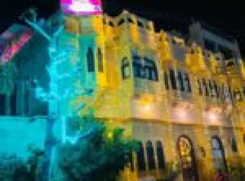 Book 8-BED MIXED A/C  DORMITORY room in Jaisalmer