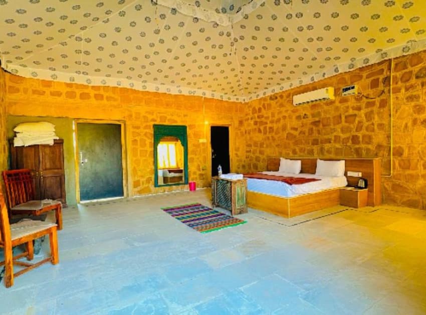 Book Deluxe Double Room room in Jaisalmer