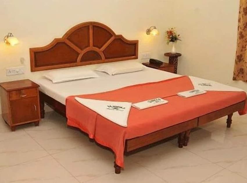 Book Standard Room Non Ac room in Kovalam