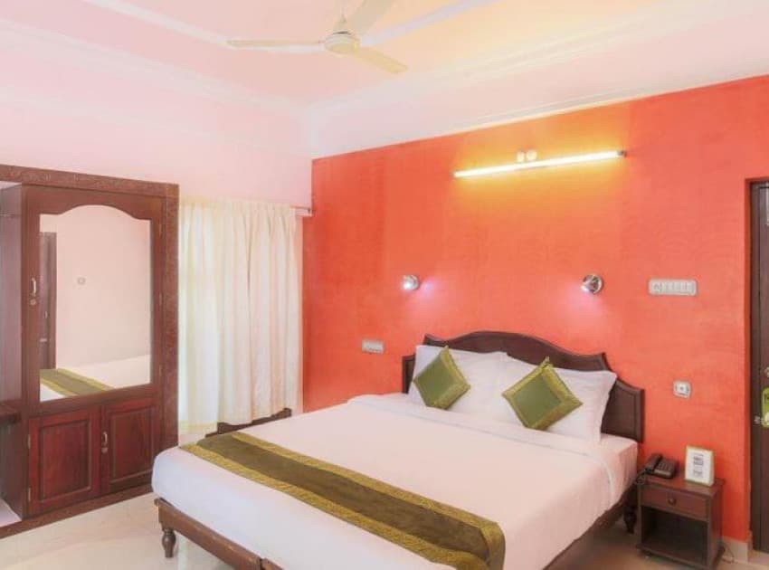 Book Deluxe Room Ac room in Kovalam
