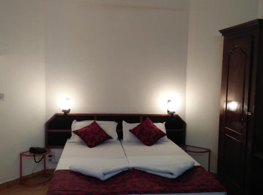 Book Economy Twin Room room in Kovalam