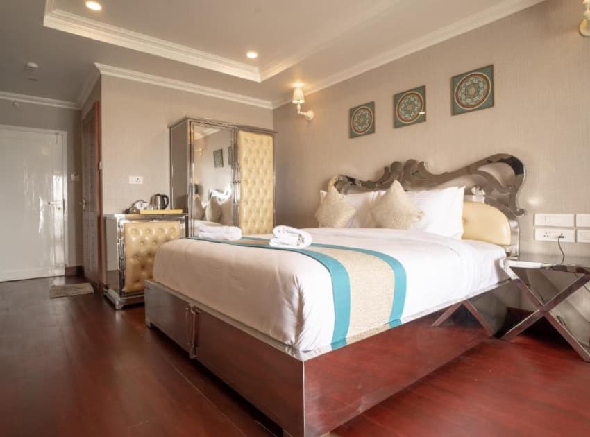 Book Deluxe Double Room room in Kannur