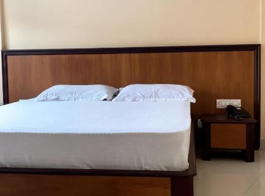 Book Double Room room in Kannur