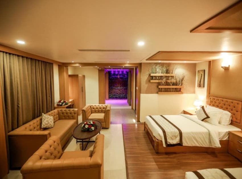 Book Family Suite room in Kannur