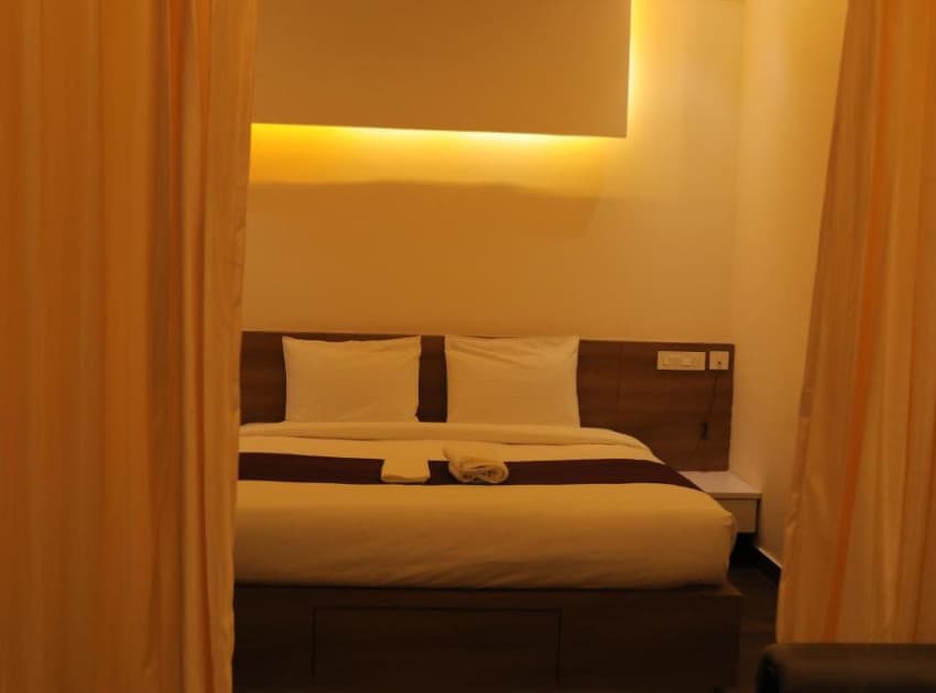 Book Standard Double Room room in Palakkad