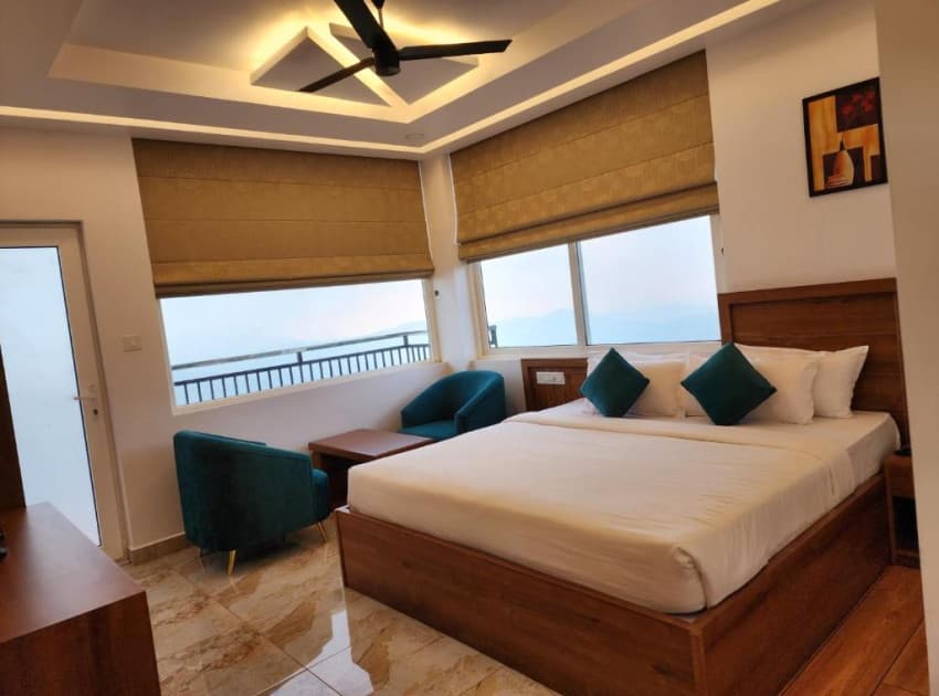 Book Suite Room with Valley View & Tea Garden Mountain View room in Idukki
