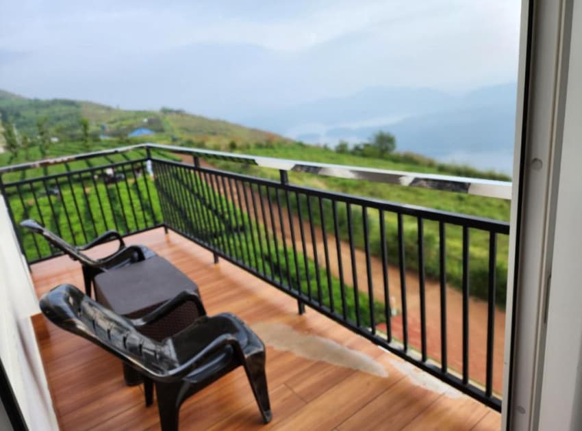 Book Suite Room with Valley View & Tea Garden Mountain View room in Idukki