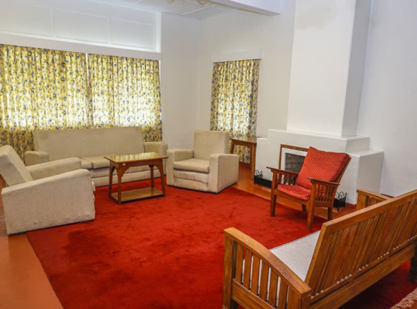 Book Bungalow room in Valparai