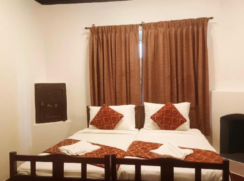 Book Cottage room in Valparai