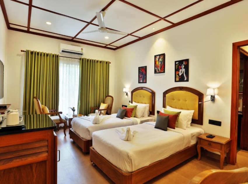 Book Deluxe Room Tower Wing room in Kumarakom