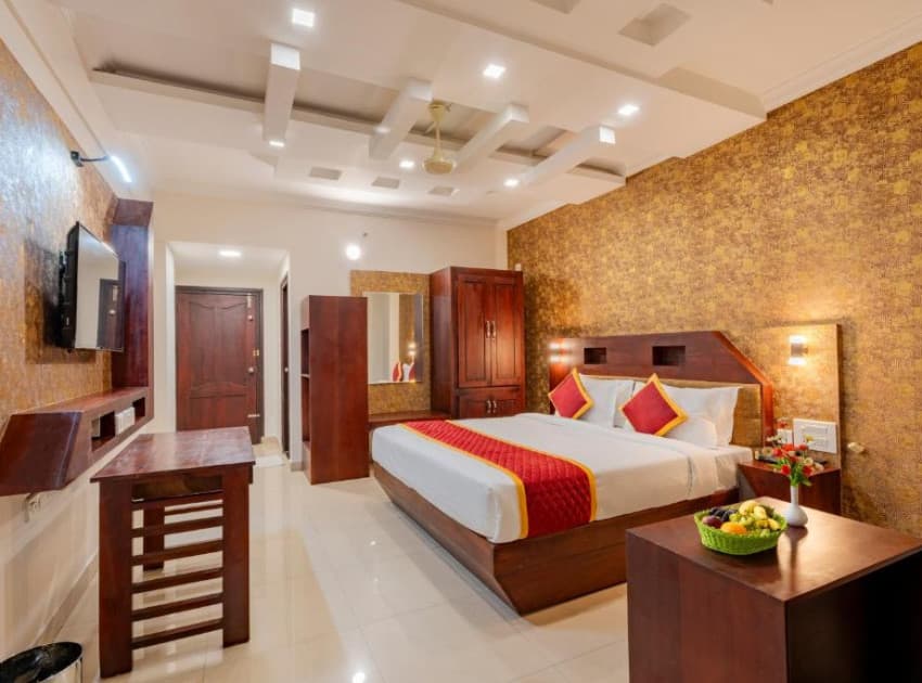 Book Super Deluxe Triple Room room in Kumarakom