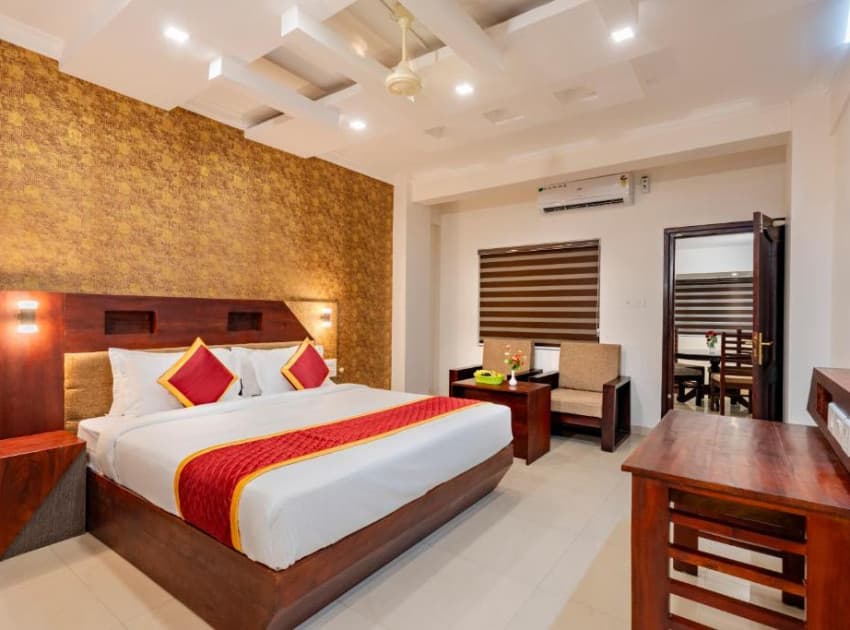 Book Royal Suite Single room in Kumarakom