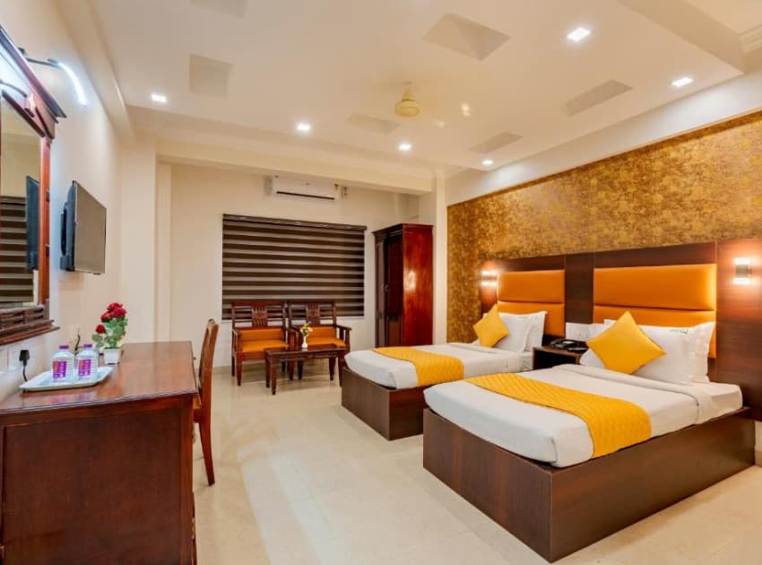 Book Royal Suite Triple room in Kumarakom