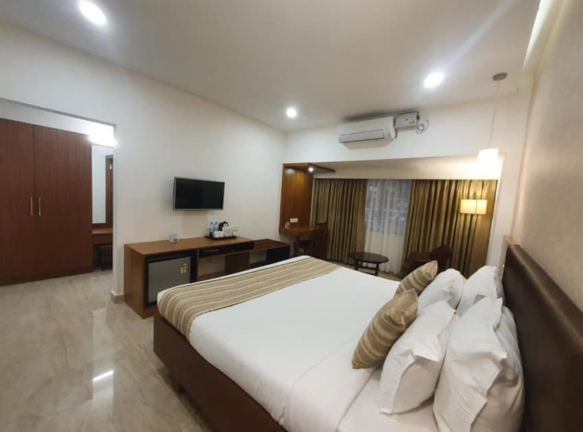 Book Single Room room in Kottayam