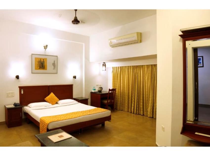 Book Single Room room in Kottayam