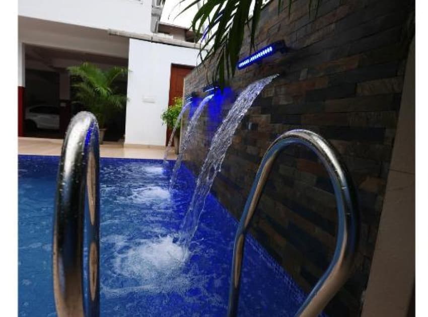 Book Luxury Suite room in Athirapally