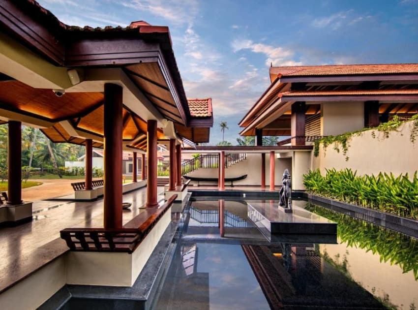 Book Luxury Private Pool Villa -Lake View room in Kumarakom