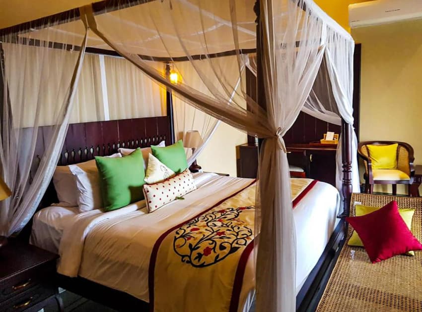 Book Presidential Suite room in Kumarakom